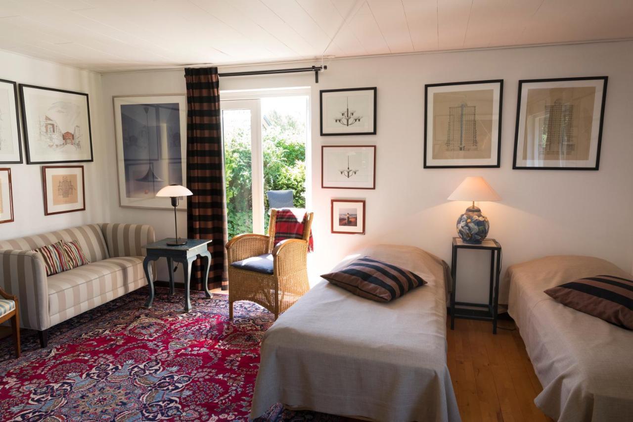 Large Double Room with Shared Bathroom,1008021577:JPEG