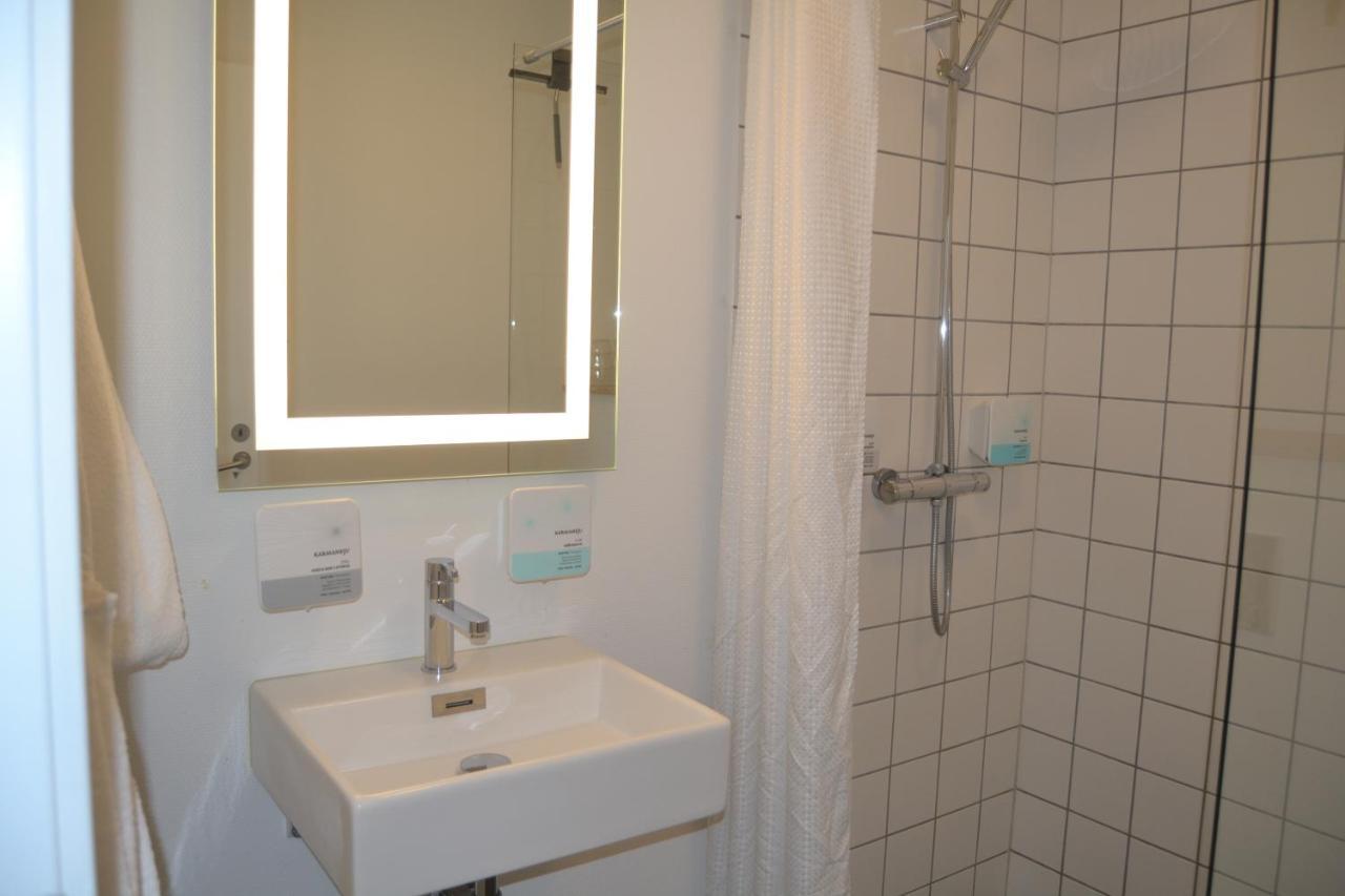 Doppel- oder Zweibettzimmer