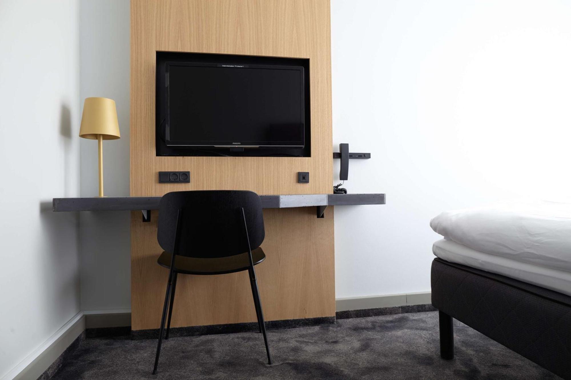 Standard Single Room,1217146636:JPEG