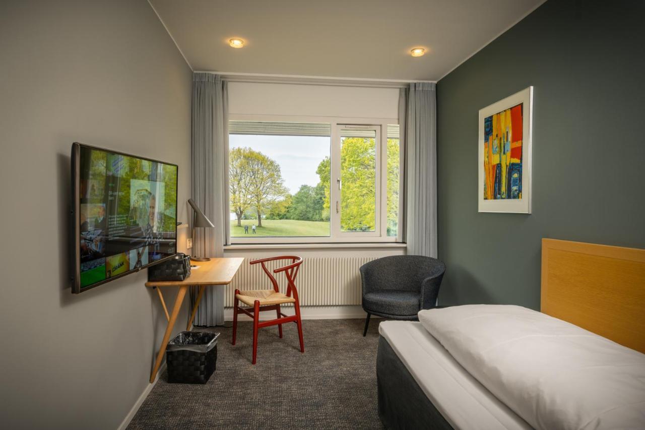 Single Room Lake View