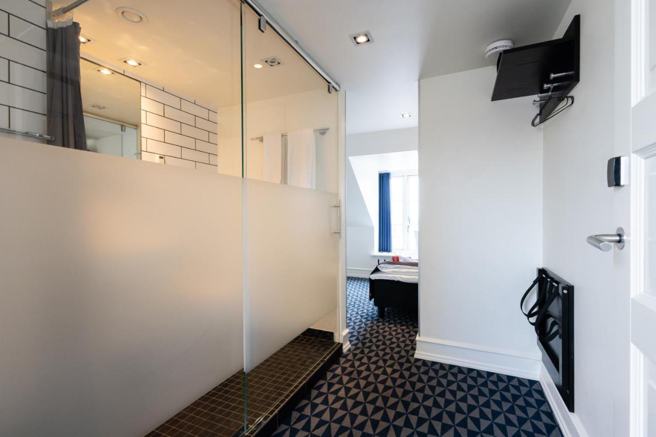 Single Room,1498552369:JPEG