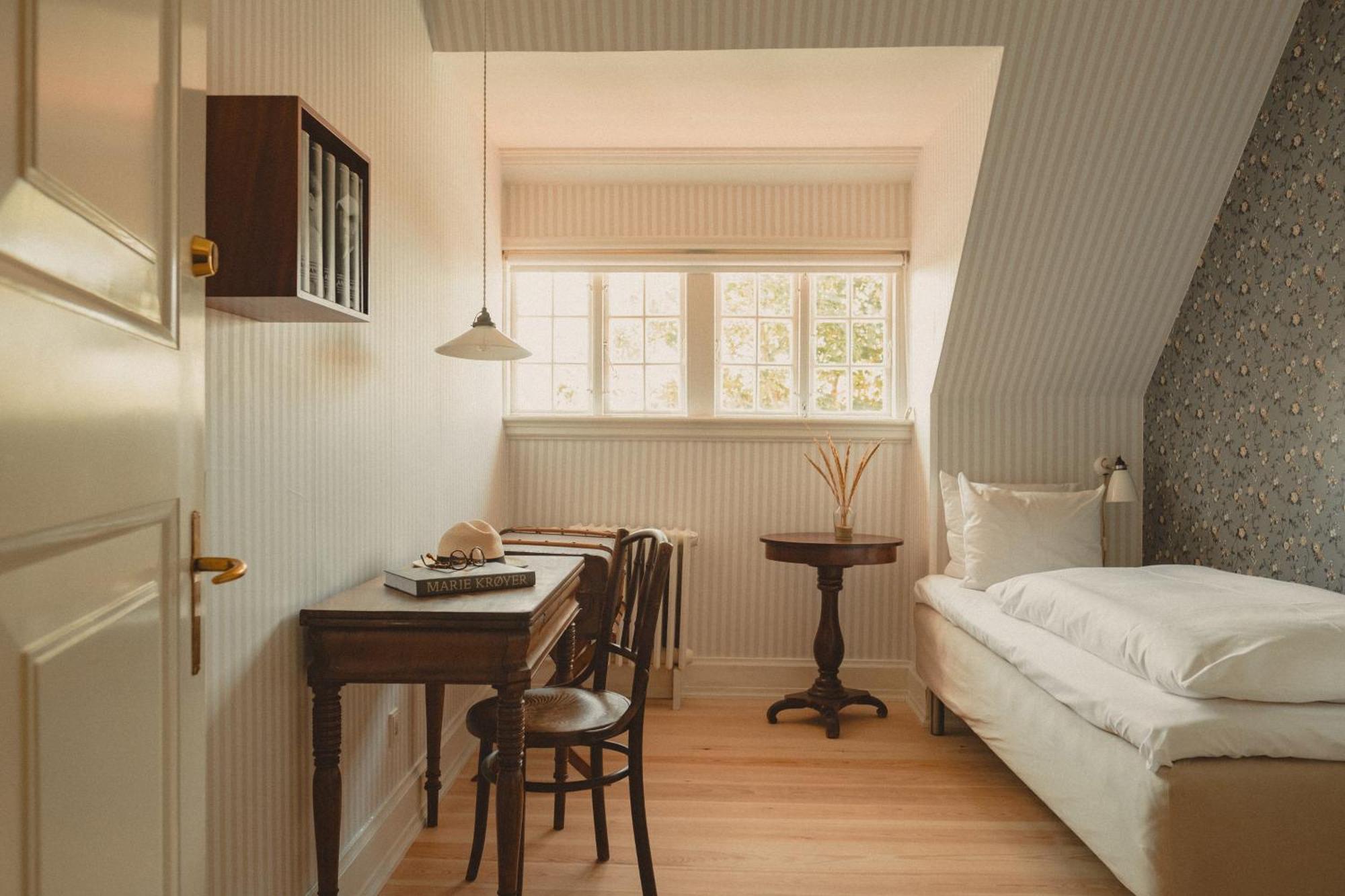 Chambre Simple avec Salle de Bains Commune - Bâtiment Principal