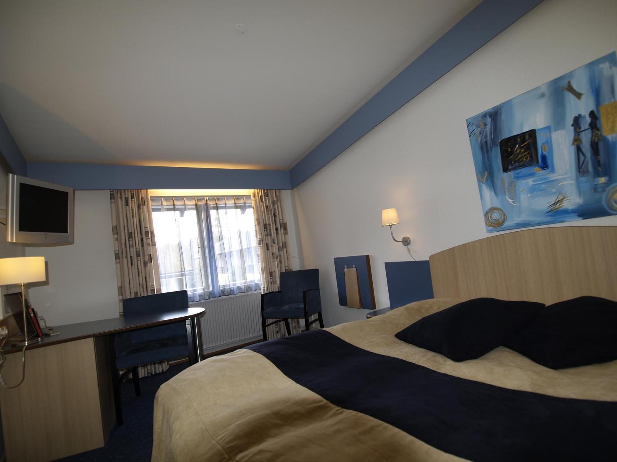 Small Double or Twin Room