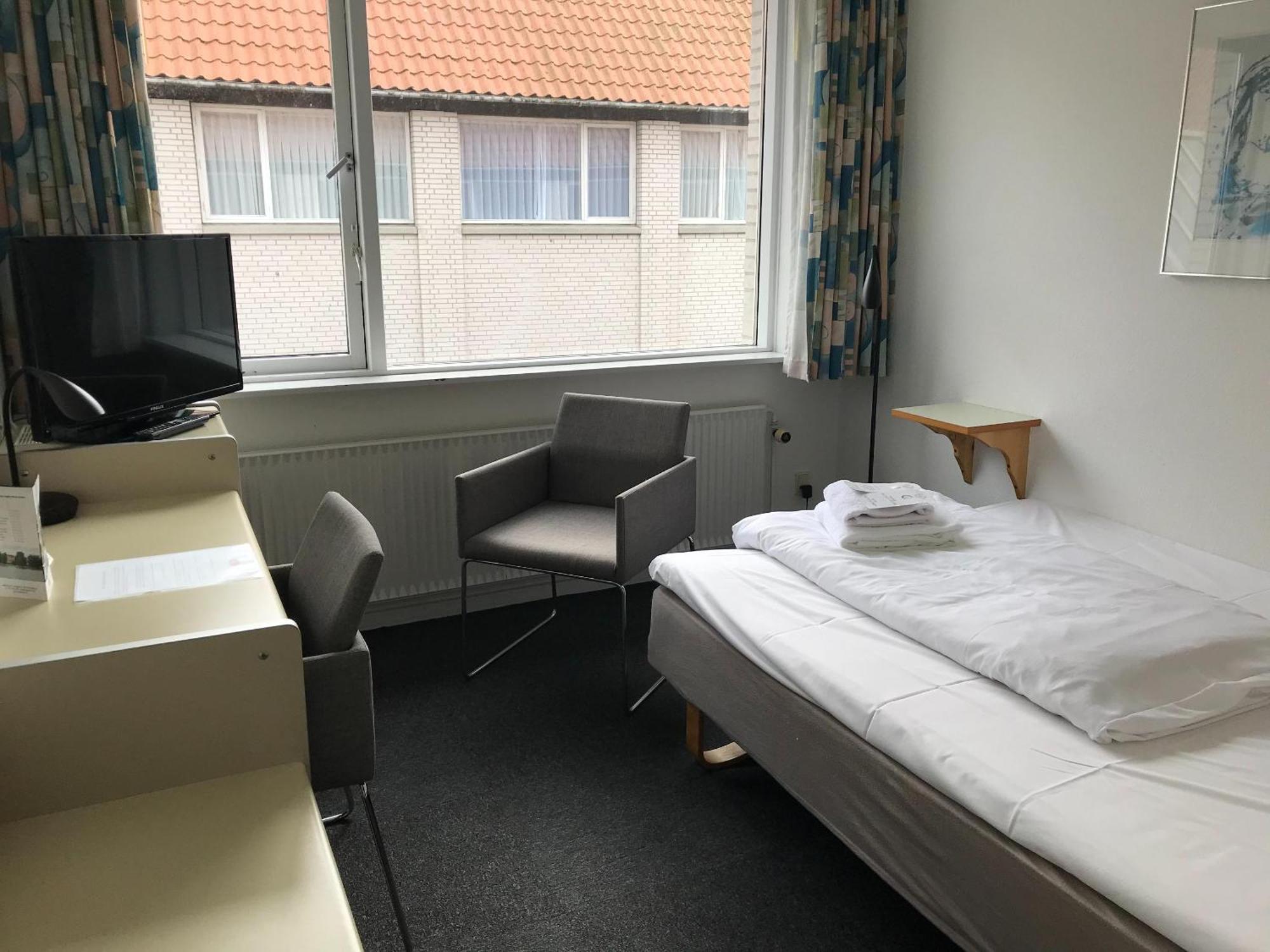 Budget Single Room