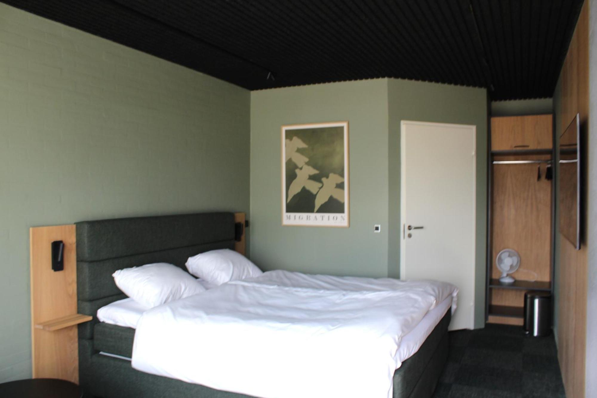 Deluxe Double Room,1690936322:JPEG