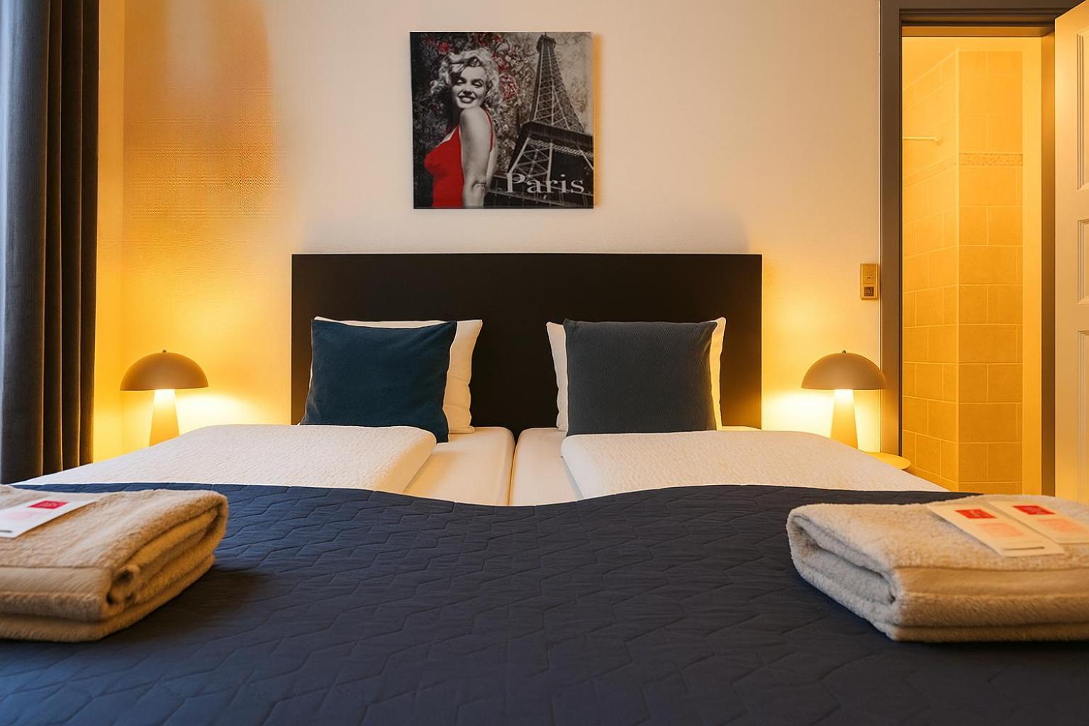 Standard Double Room,1742584186:JPEG