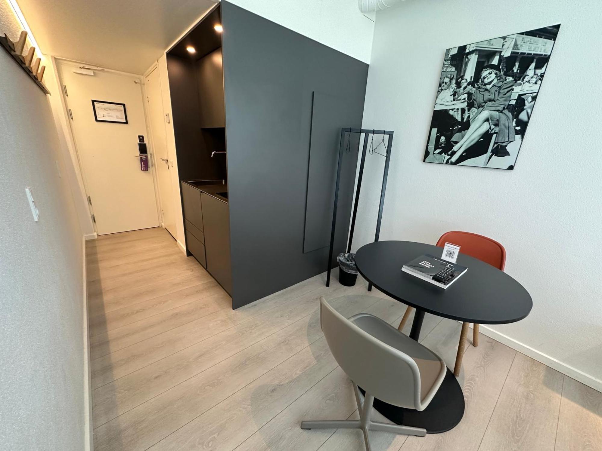 Small Double Room Kitchenette