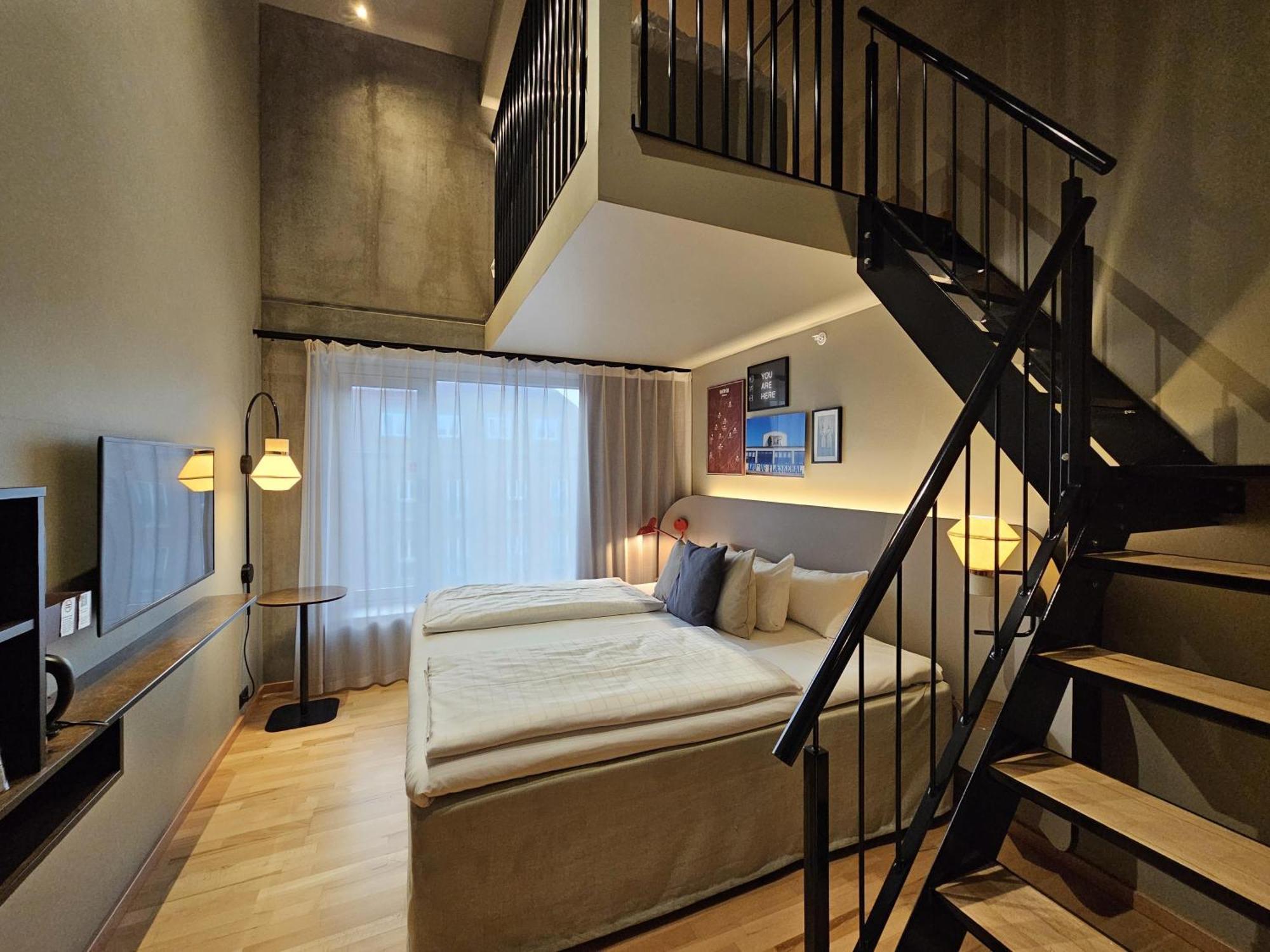 Superior King Plus Room