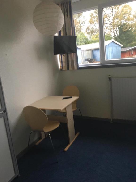 Doppel-/Zweibettzimmer mit Gemeinschaftsbad