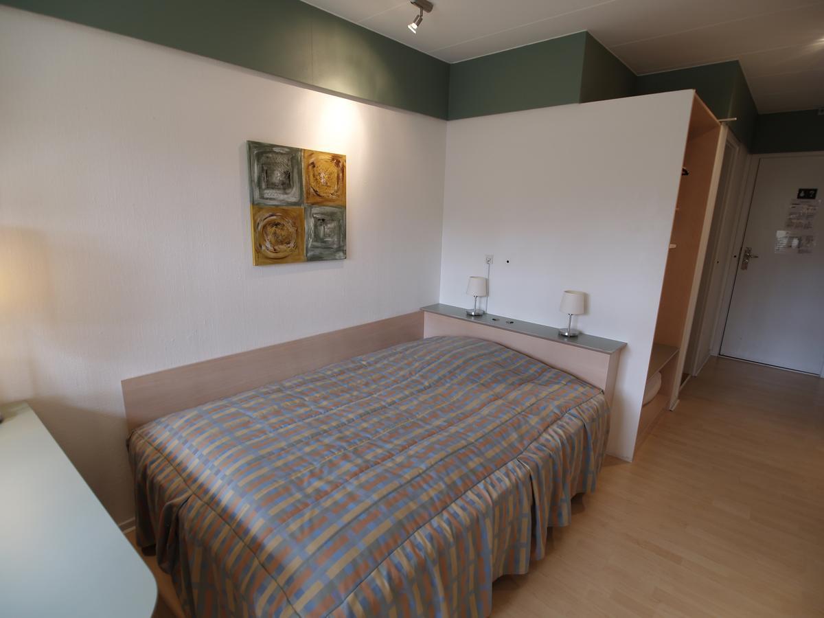 Mini Double Room 140cm bed