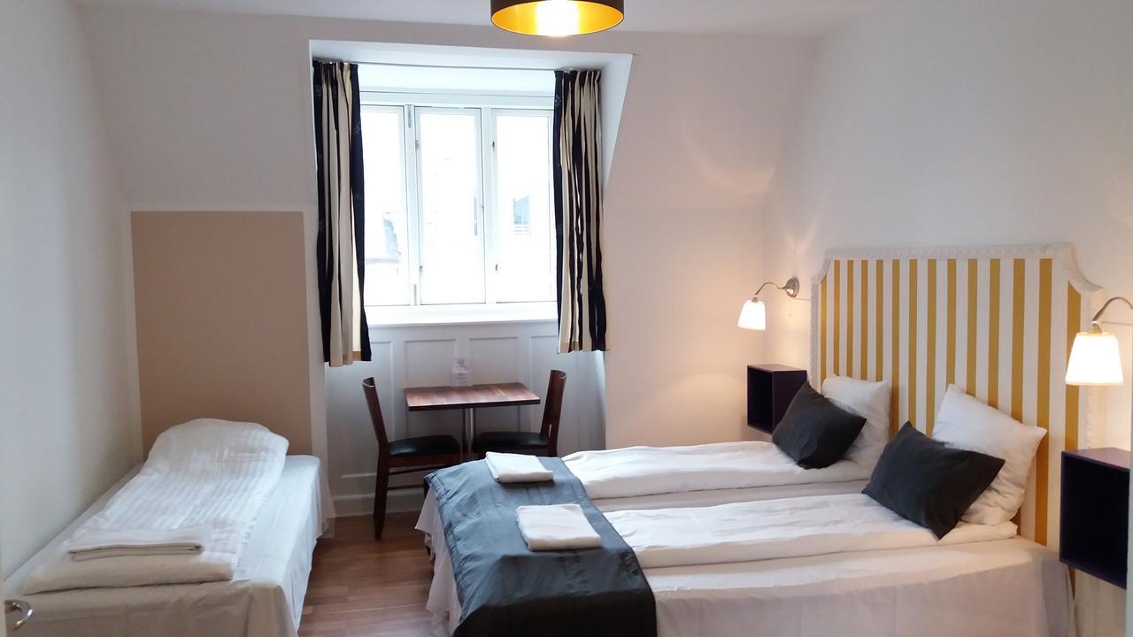 Triple Room with Shared Bathroom