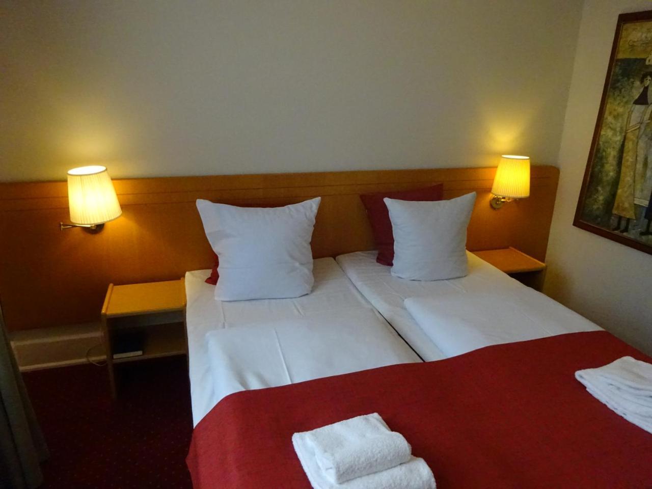 Double Room Private Bathroom