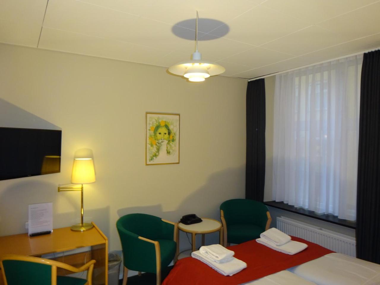Double Room Private Bathroom