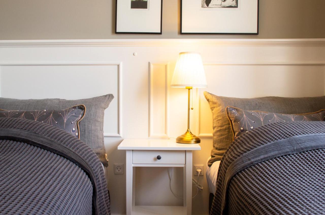 Kleines Zweibettzimmer