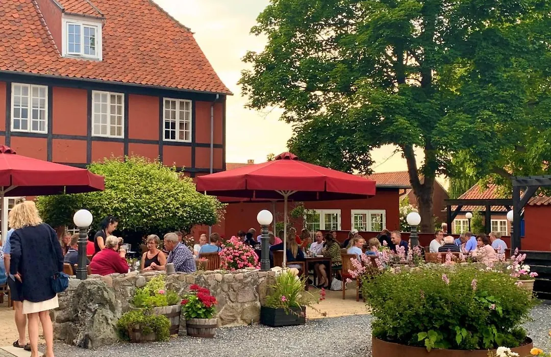 Hotel Aerohus-1