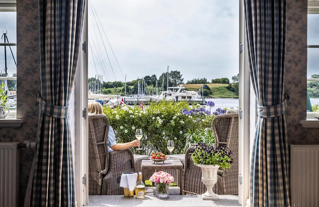 Dyvig Badehotel-1