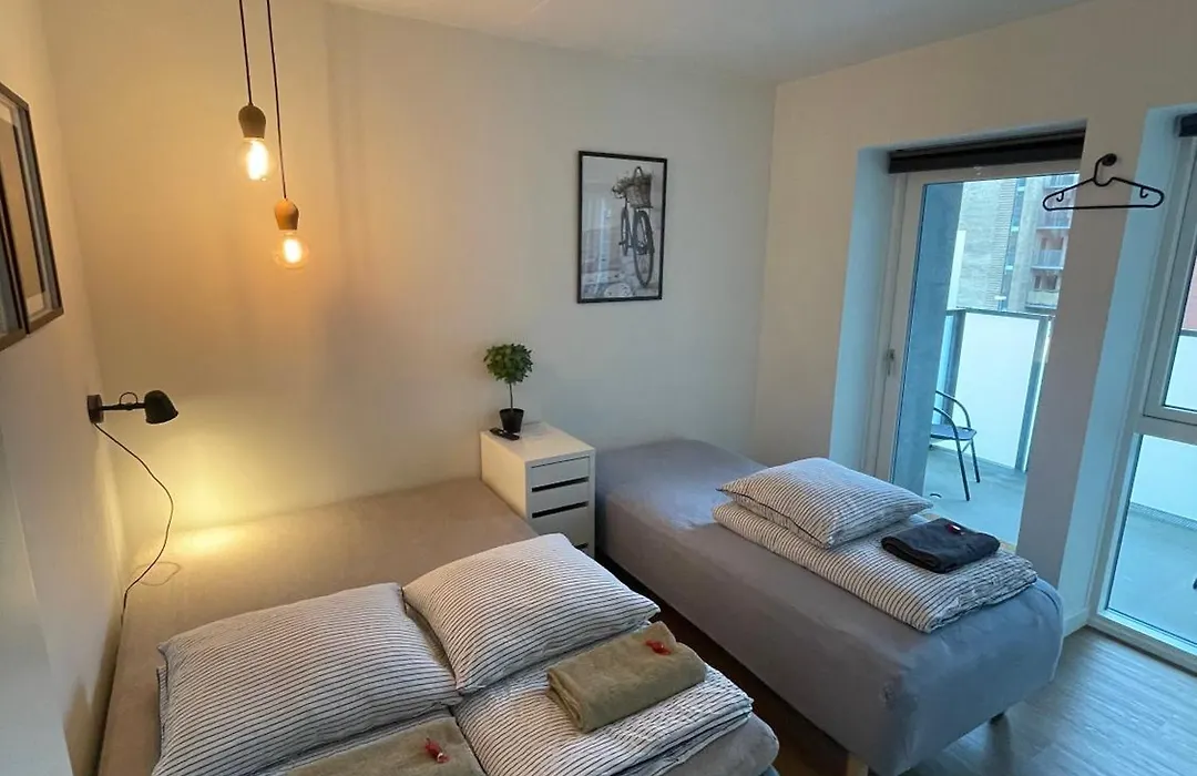 Modern Central Apt With Rooftop, Privat Balcony, & Free Parking,Next To Aarhus Attractions-1