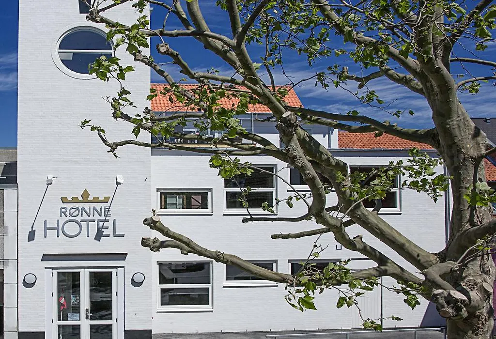 Ronne Hotel-1