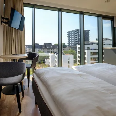 Go Hotel City Apartments-3
