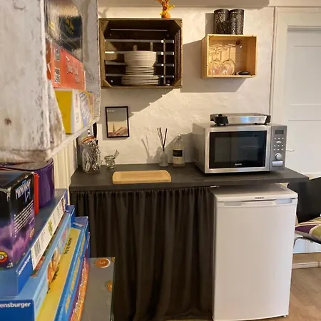 Cosy Private Room Close To Copenhagen Centre-3