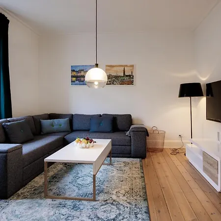 Cozy Private Basement Room In Osterbro-3