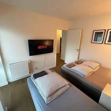 Modern Central Apt With Rooftop, Privat Balcony, & Free Parking,Next To Aarhus Attractions-3