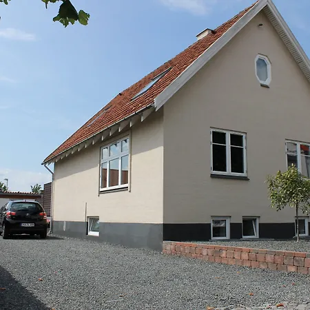 Amalie Bed And Breakfast & Apartments-2