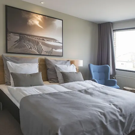 Hotel 6400-2