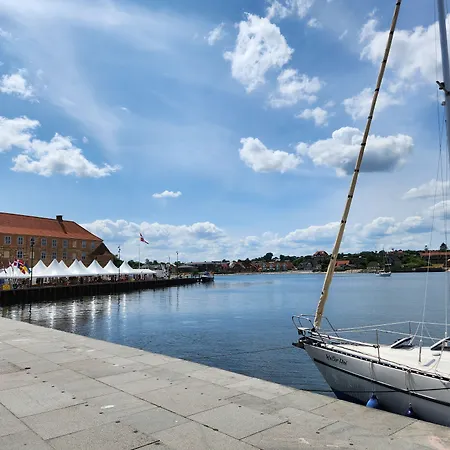 Harbour Walk-2