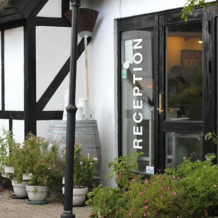 Lyng Dal Hotel Og Restaurant-2