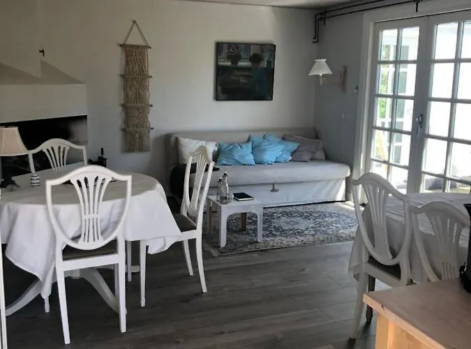 Rodhus Gl. Skole B&B