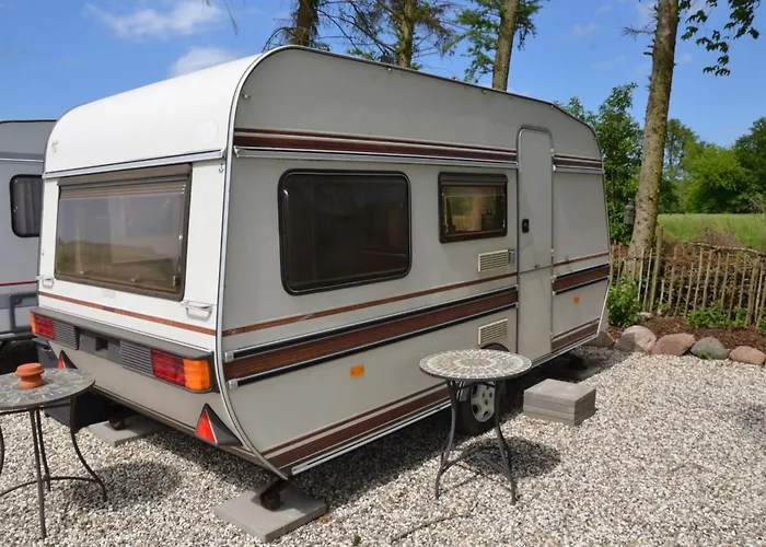 Cosy Farm Bnb - Caravans - Dogs Welcome - 5 Min From E47