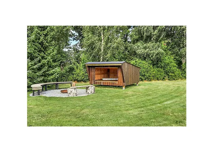 Pet Friendly Home In Hadsund With Wifi
