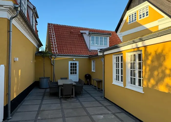 1 Skon Og Lyst Indrettet Feriehus I Skagen
