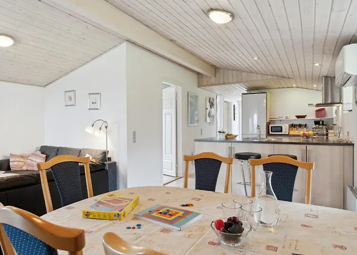 Gorgeous Home In Lokken With Wifi