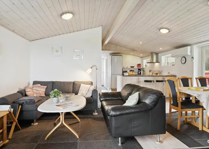 Gorgeous Home In Lokken With Wifi