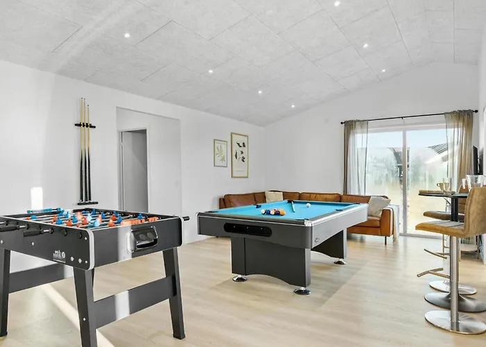 Cozy Home In Hadsund With Sauna