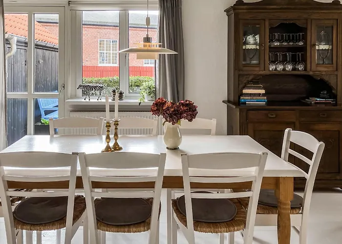 4 Bedroom Beautiful Home In Skagen