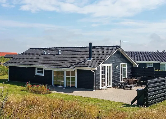 Modern Oasis In Scenic Lokken-By Traum