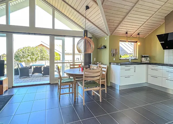 2 Bedroom Nice Home In Kerteminde