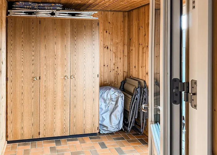 Three-Bedroom Holiday Home In Blavand