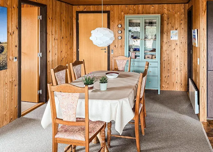 Three-Bedroom Holiday Home In Blavand