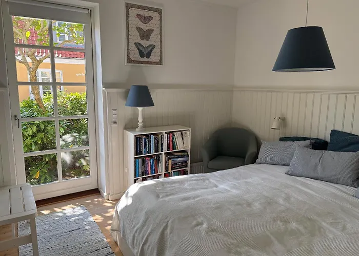Family-Friendly Villa In Quiet Neighbourhood