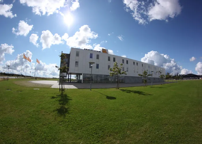Motel X