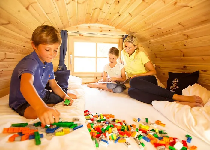 Legoland Wilderness Barrels & Cabins