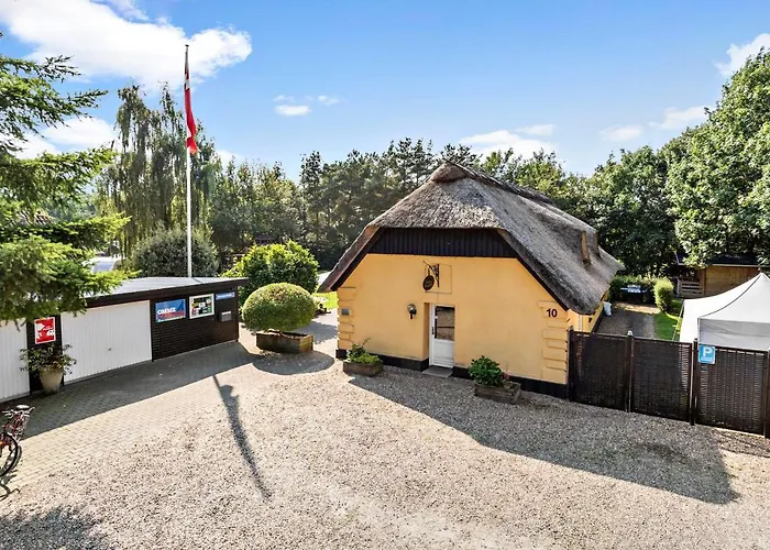 Omme A Camping & Cottages
