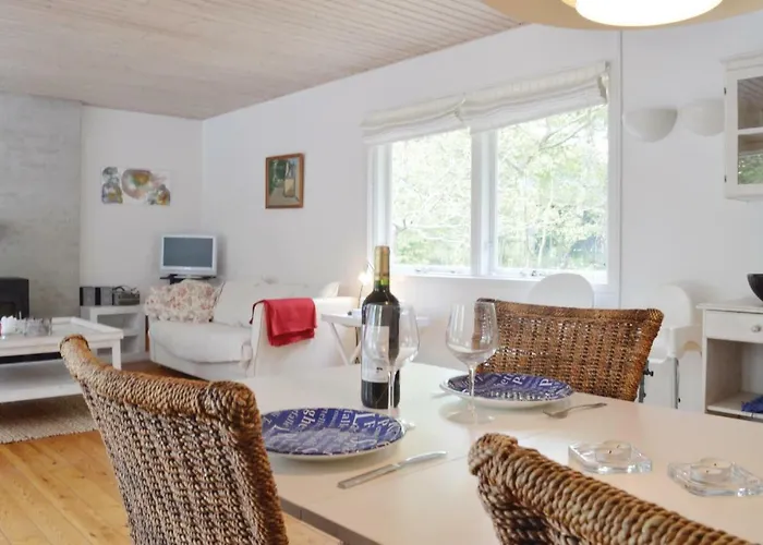 3 Bedroom Beach Front Home In Graested